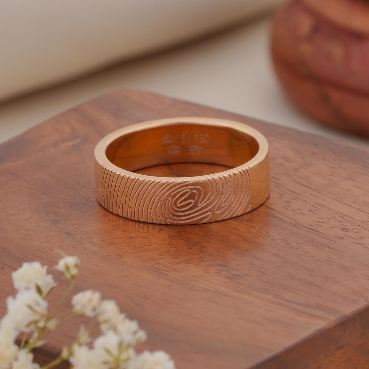 Eravi Gold Ring