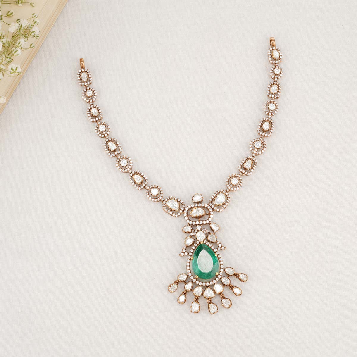 Diva Victorian Necklace