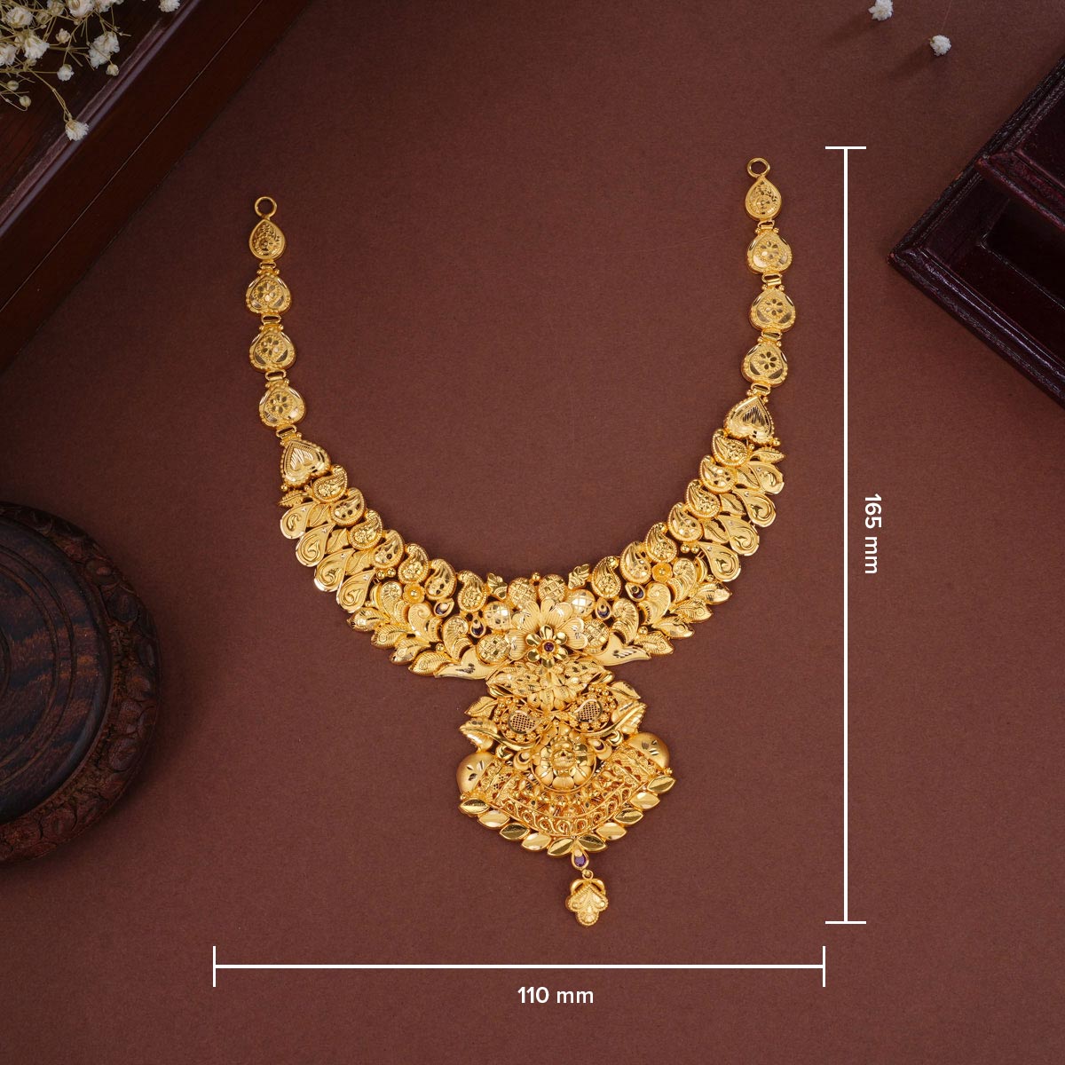 Nandhini Short Necklace
