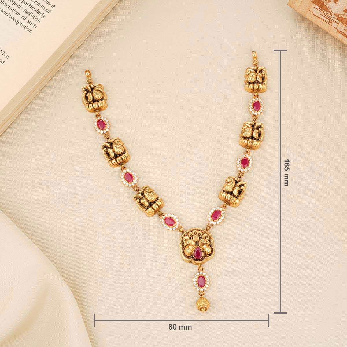 Gorgeous Short Necklace