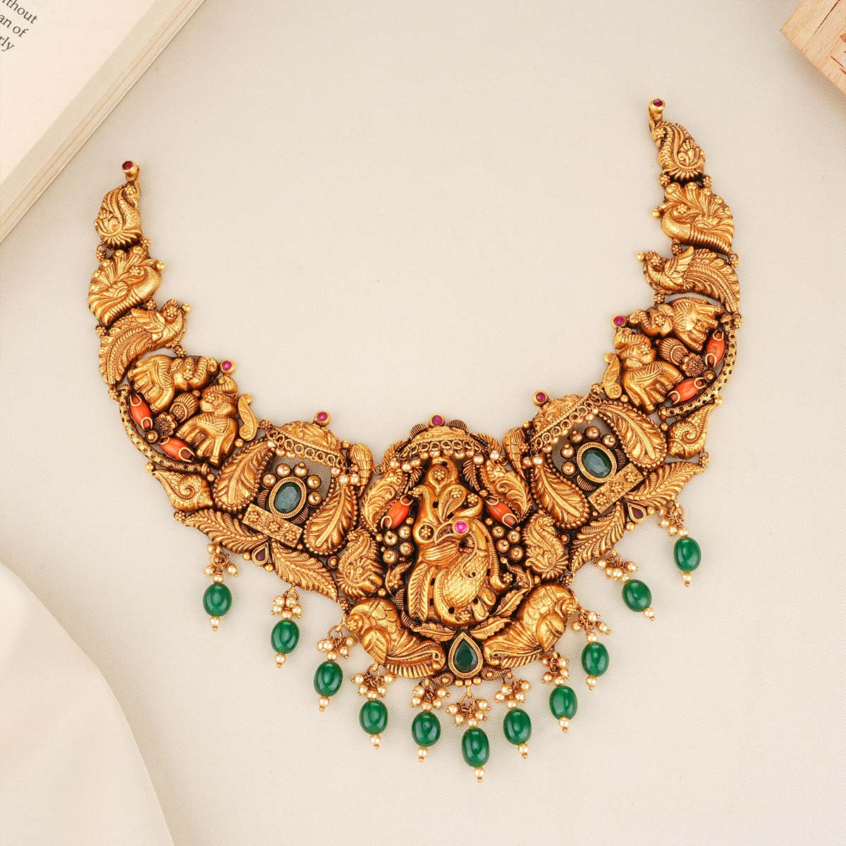 Stunning Short Necklace