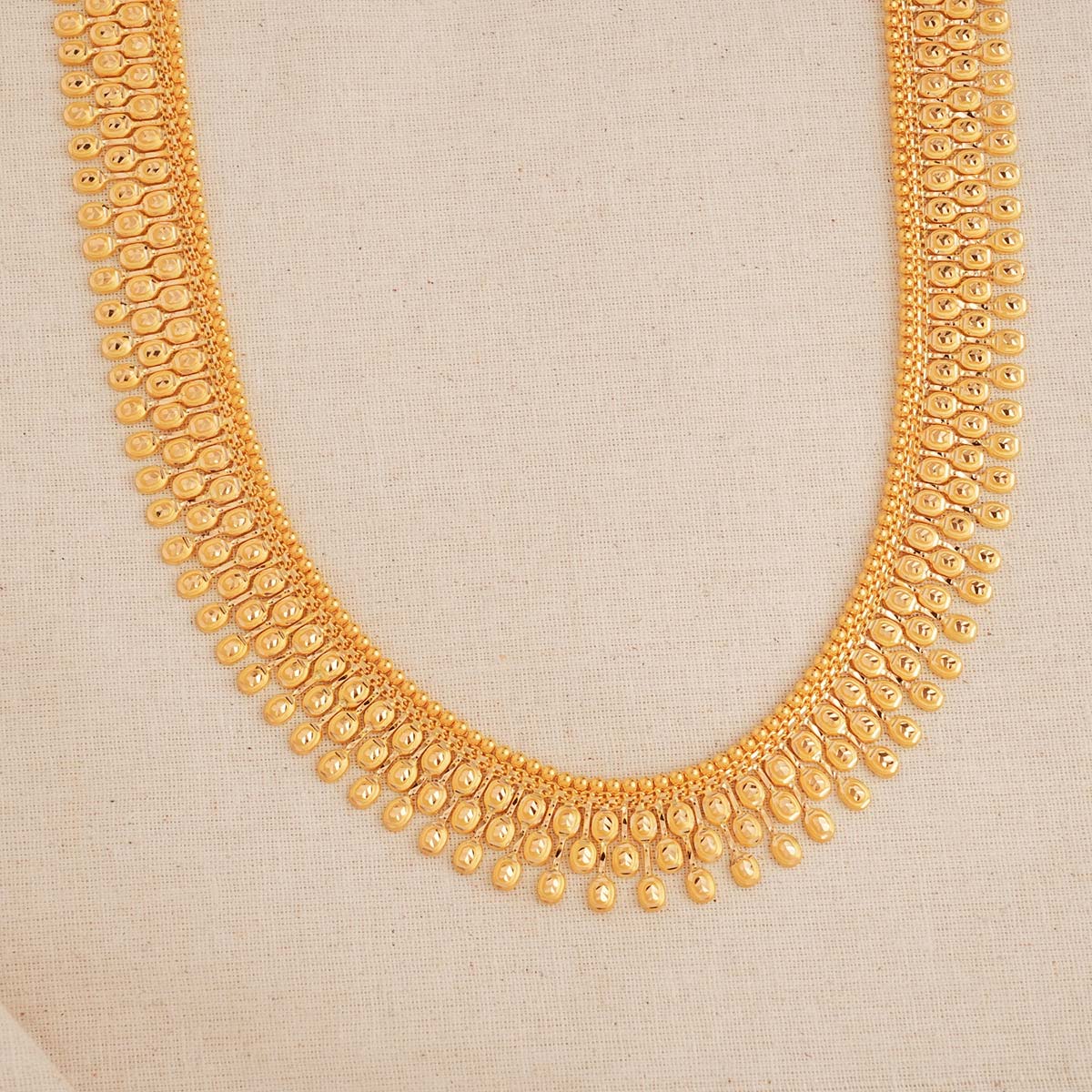 Chic & Trendy Long Necklace