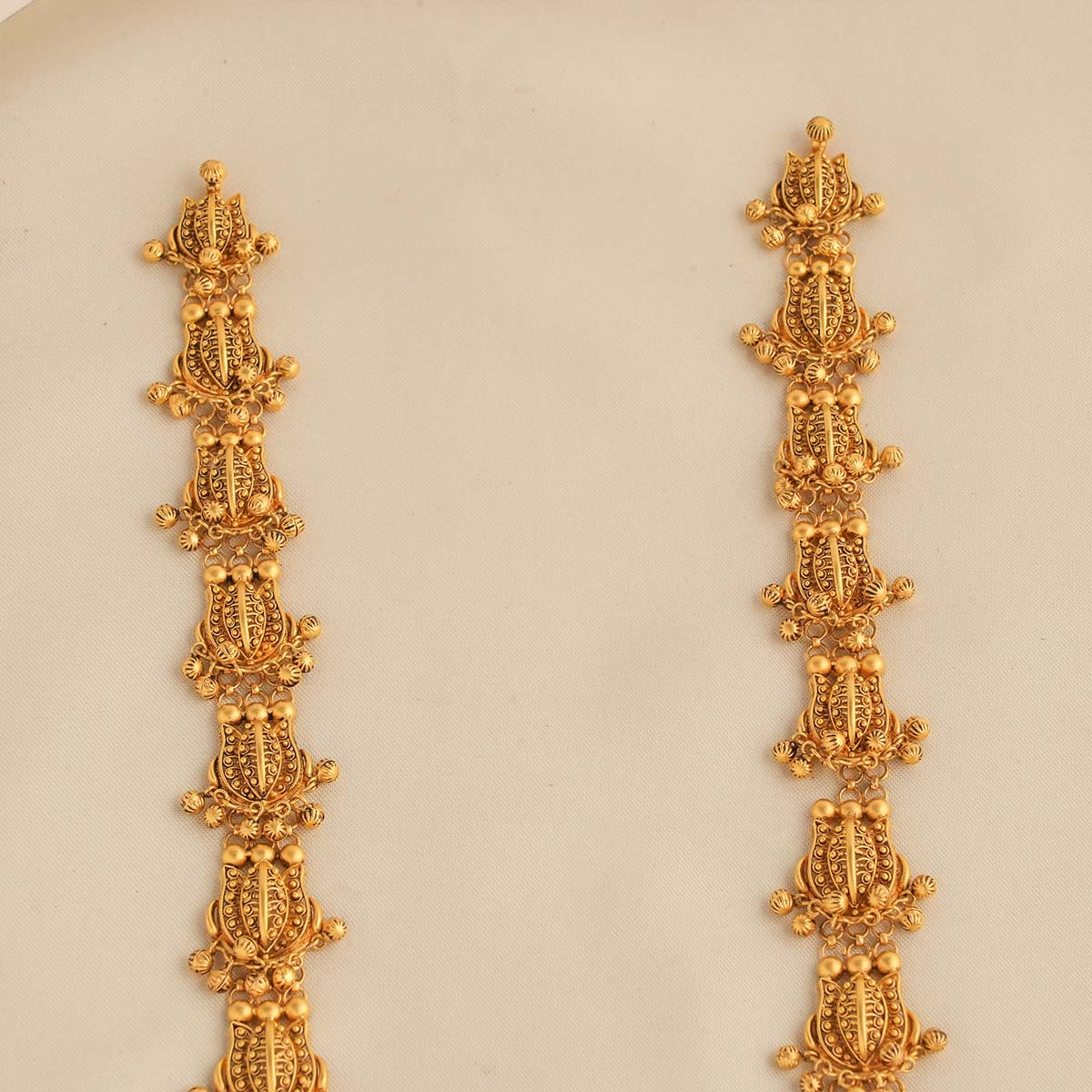Unique Antique Necklace Set