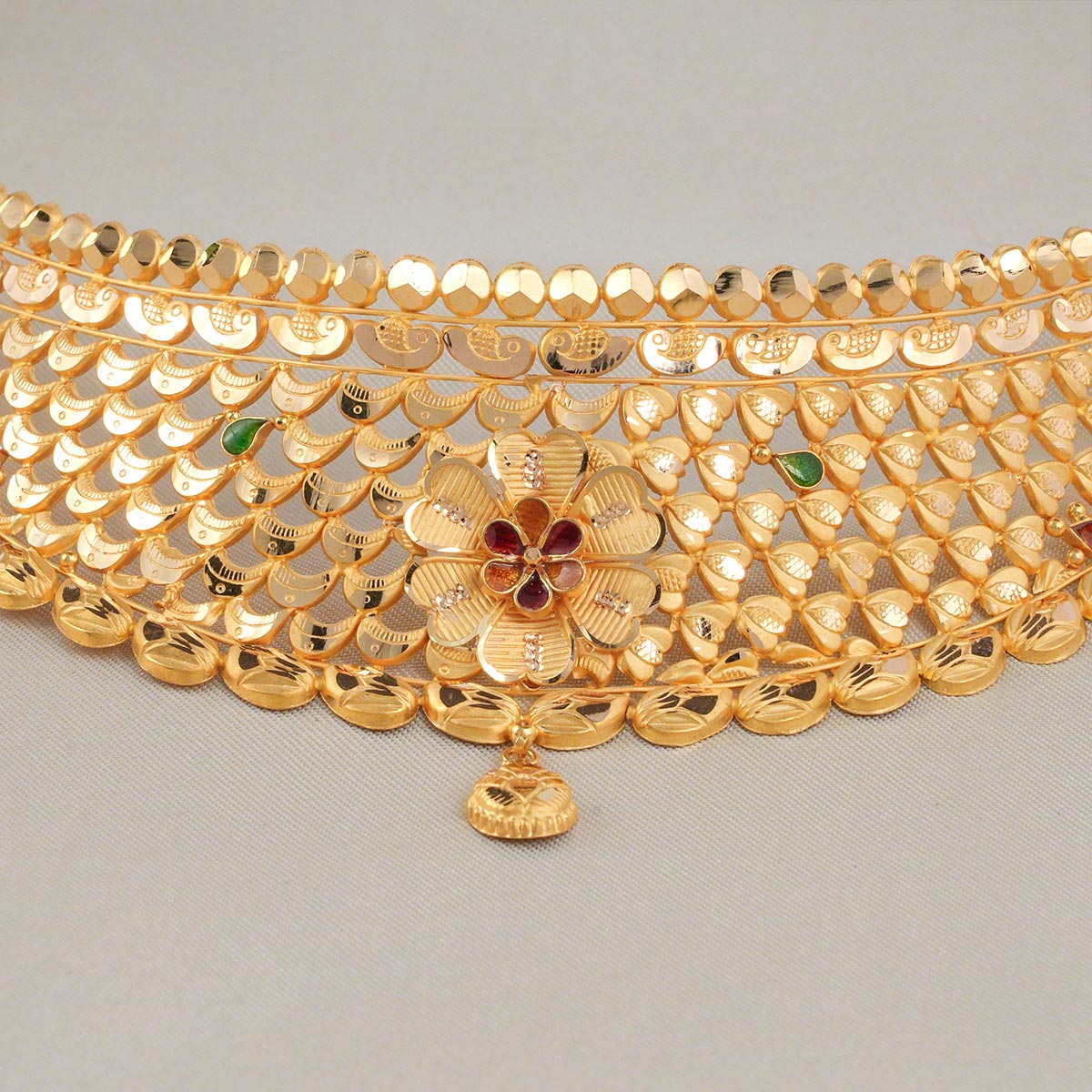 Graceful Gold Choker