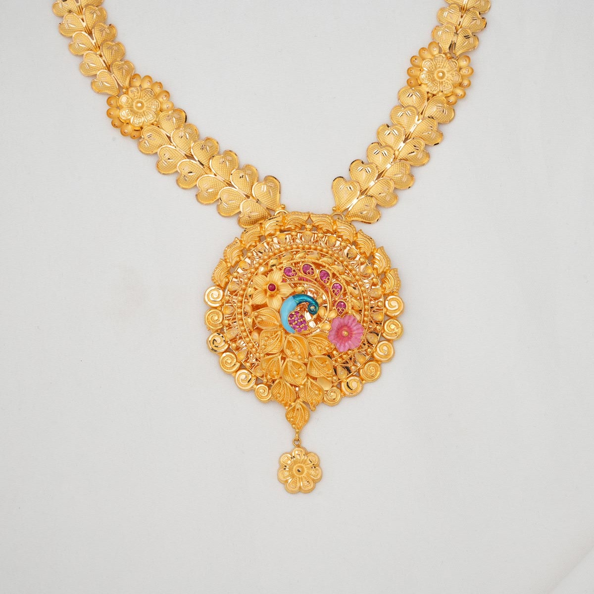 Eye-Catching Long Necklace