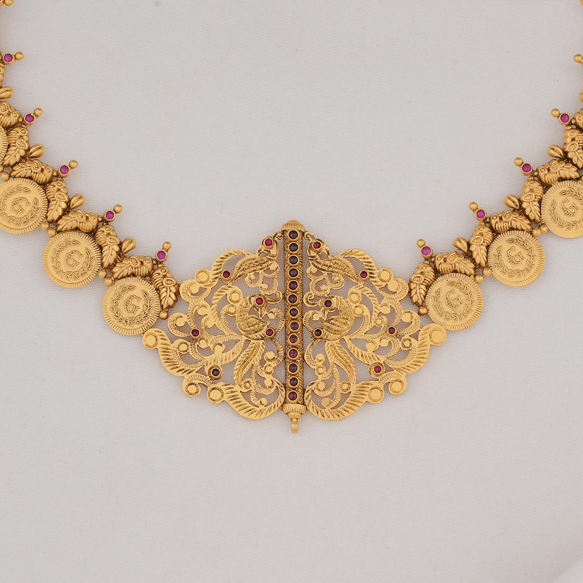 Dheekshi Short Necklace Set