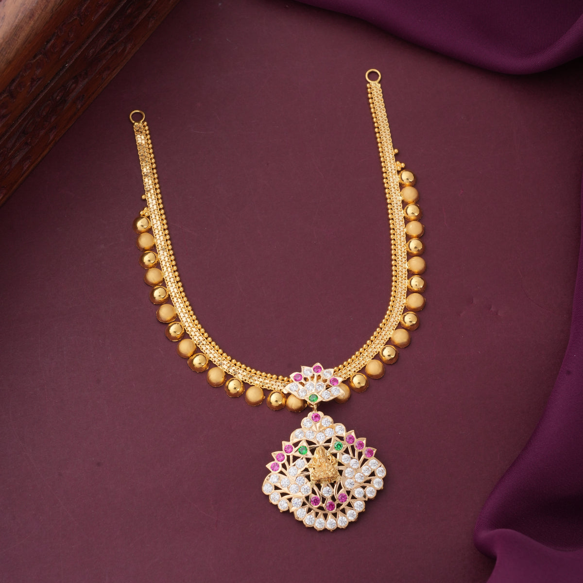 Yashikaa Gold Attigai
