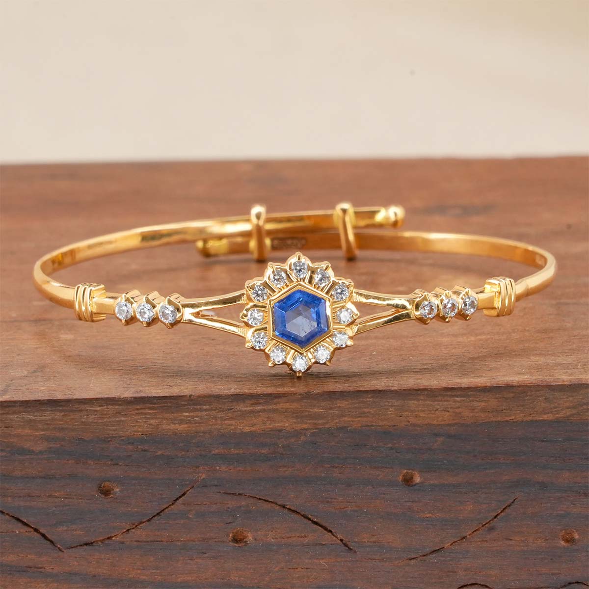 Admirable Bracelet