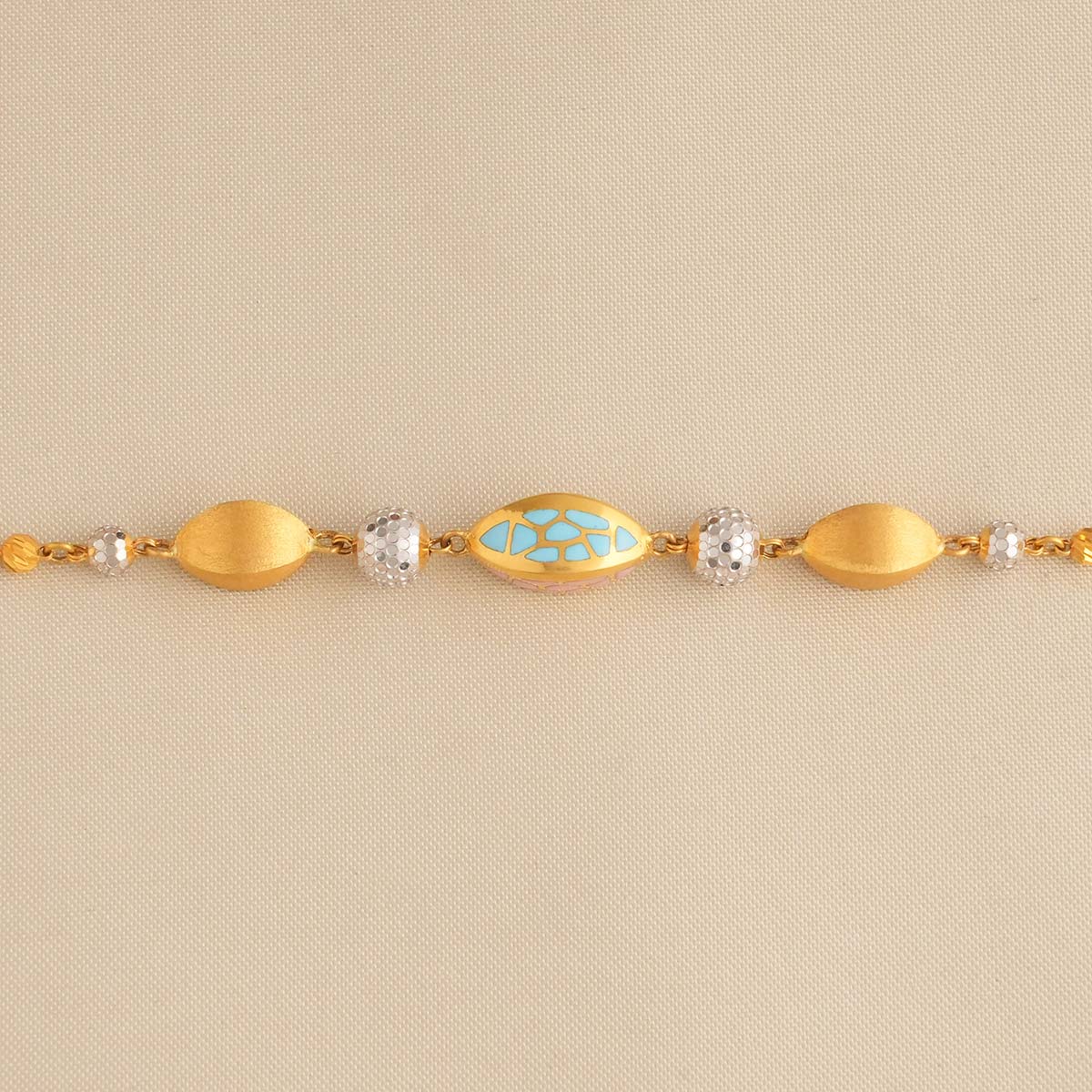 Attractive Gold Bracelet