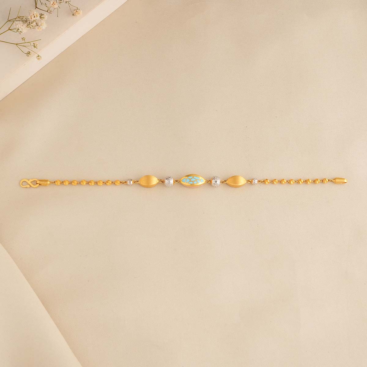 Attractive Gold Bracelet