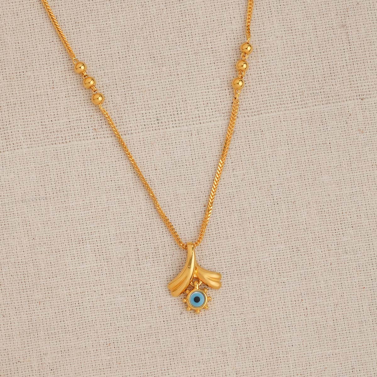 Nidhika Chain