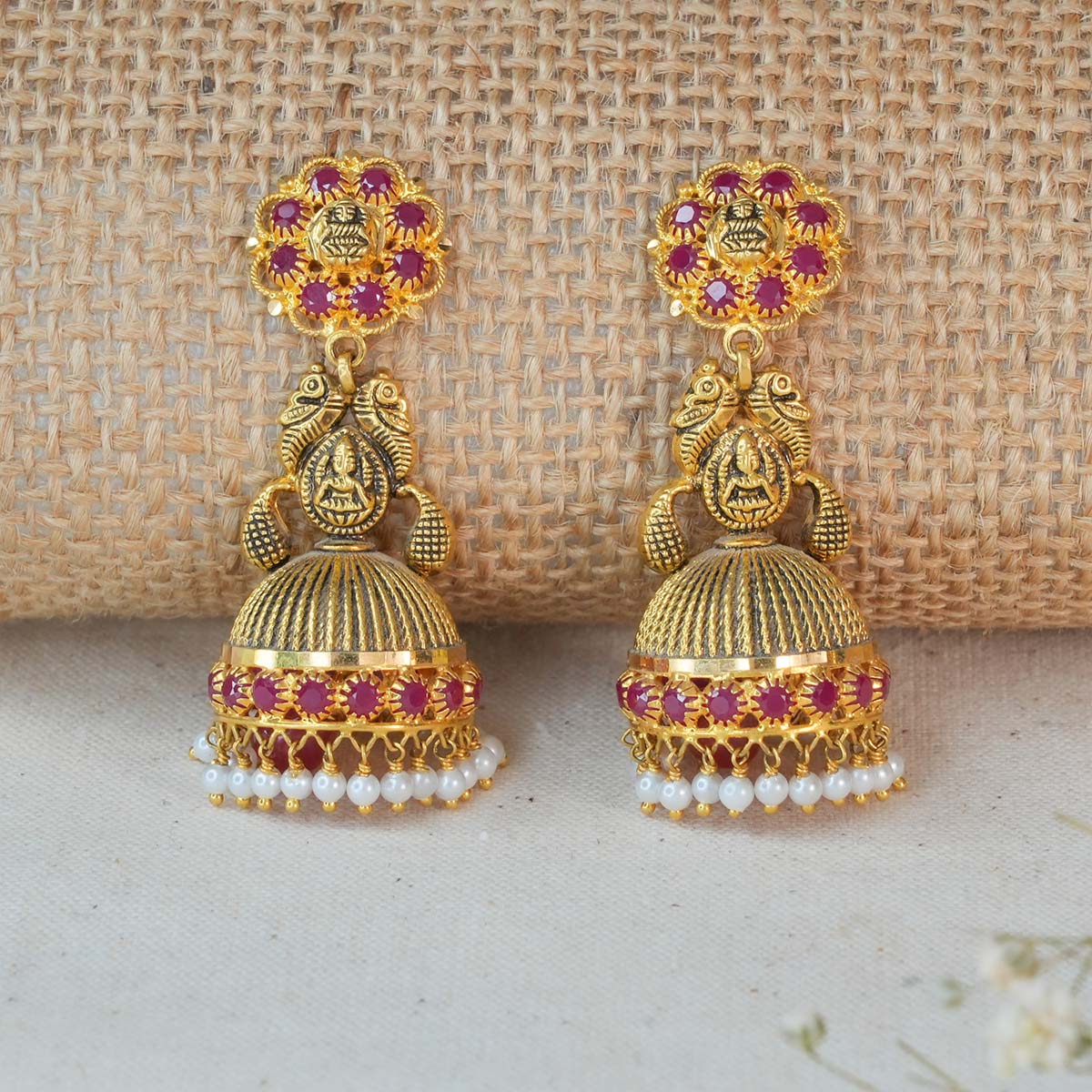 Saisha Jhumkas