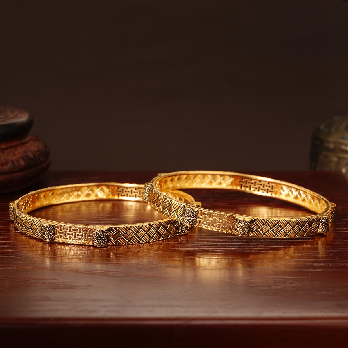 Malvika Gold Bangles