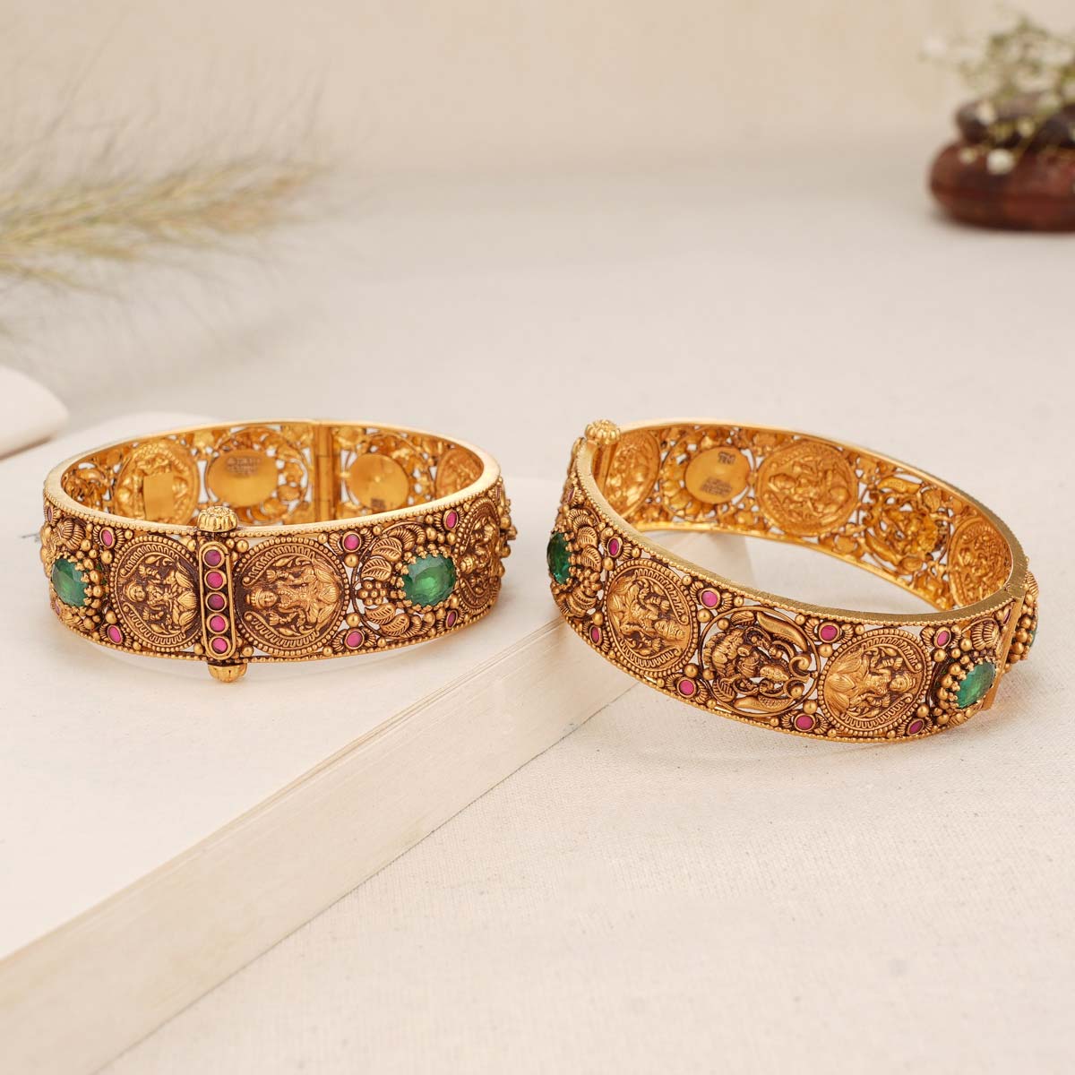 Traditional Look Antique Bangles
