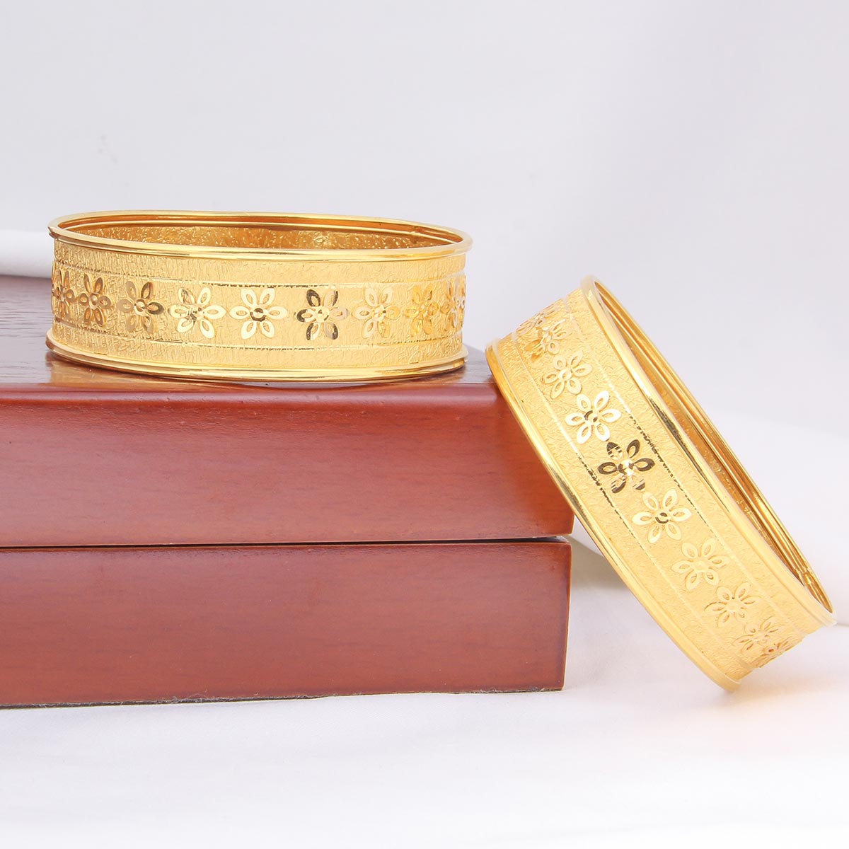 Glowing Charm Pair Bangles