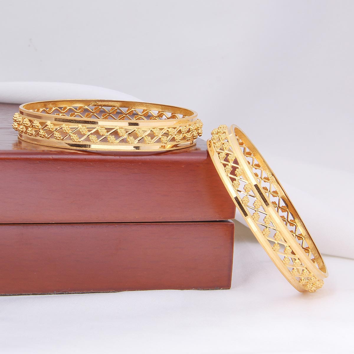 Fabulous Glow Pair Bangles