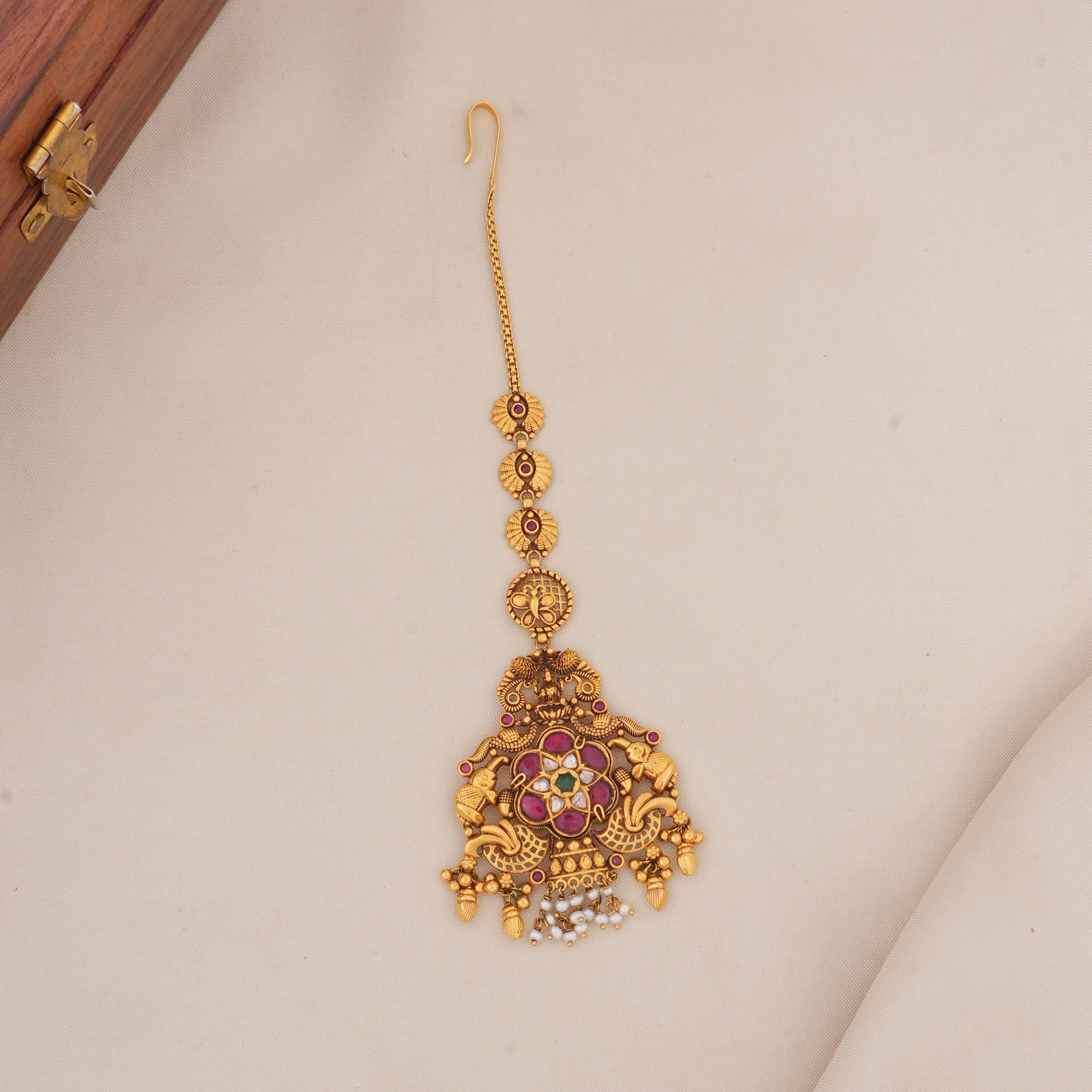 Nithishaa Antique Maangtikka