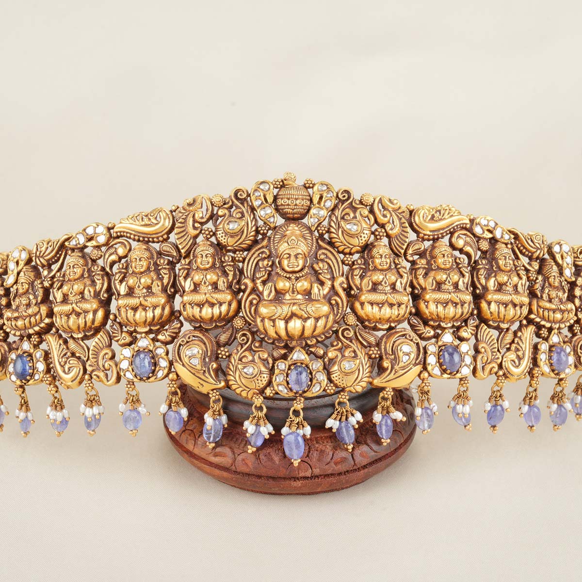 Antique Tanzanite Oddiyanam