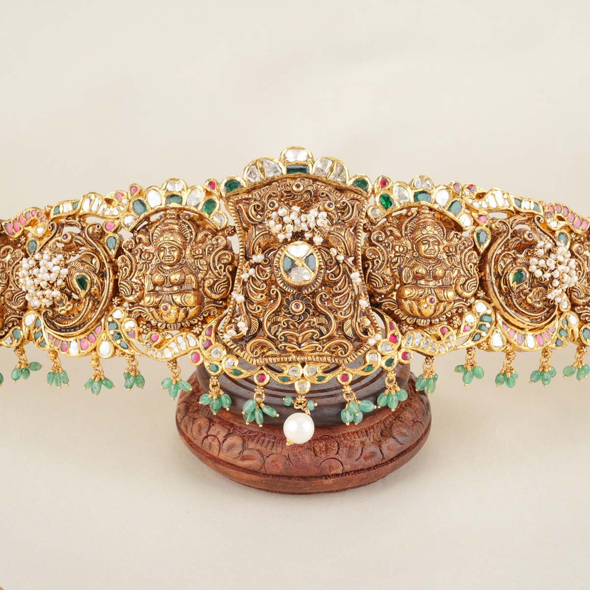 Traditionally Ornated Oddiyanam