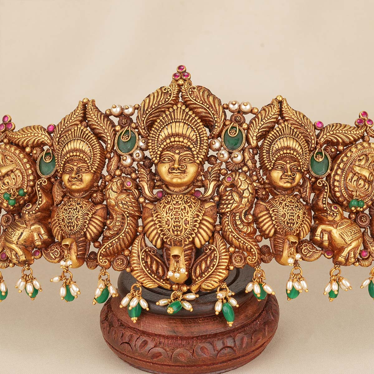 Grand Look Antique Bridal Oddiyanam