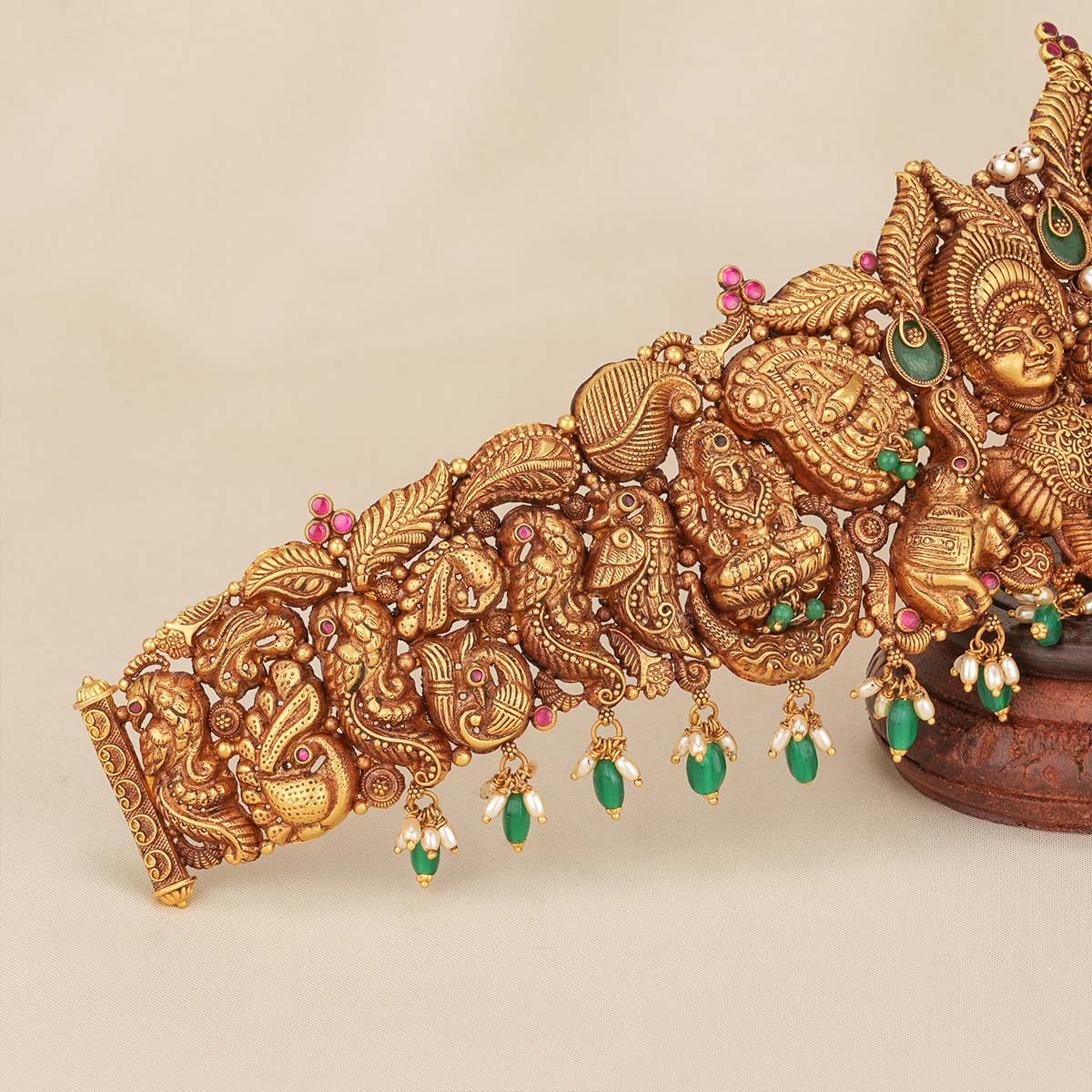 Grand Look Antique Bridal Oddiyanam
