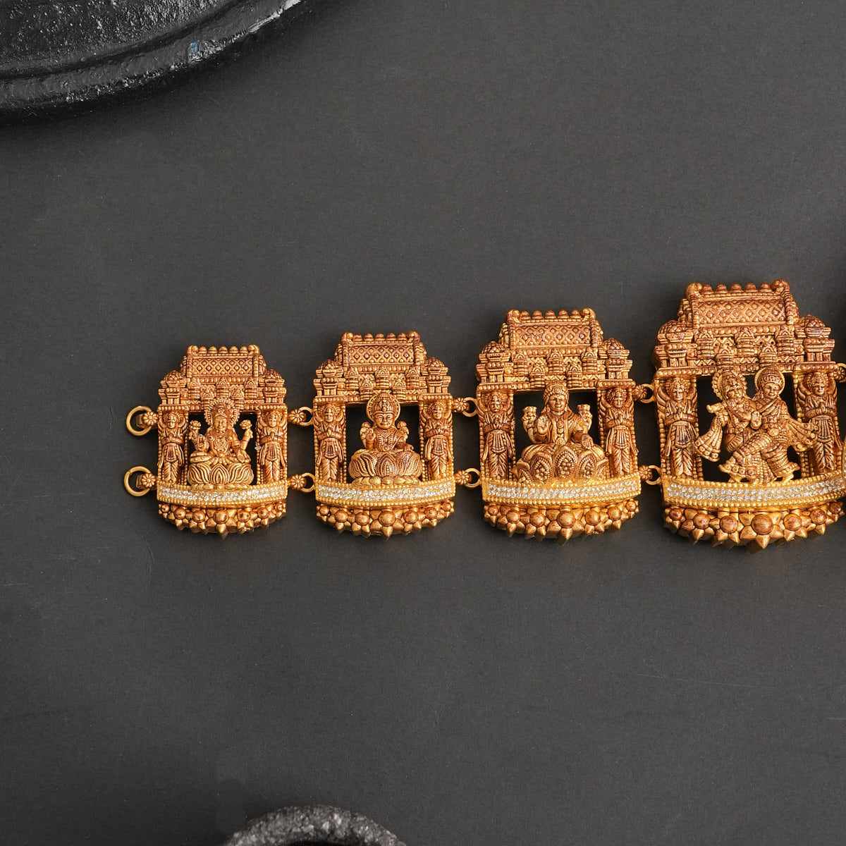 Attractive Antique Oddiyanam