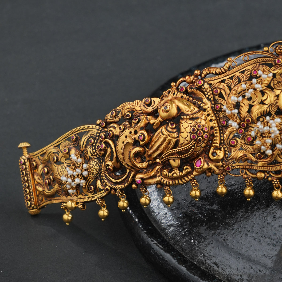 Graceful Deep Nagas Antique Oddiyanam