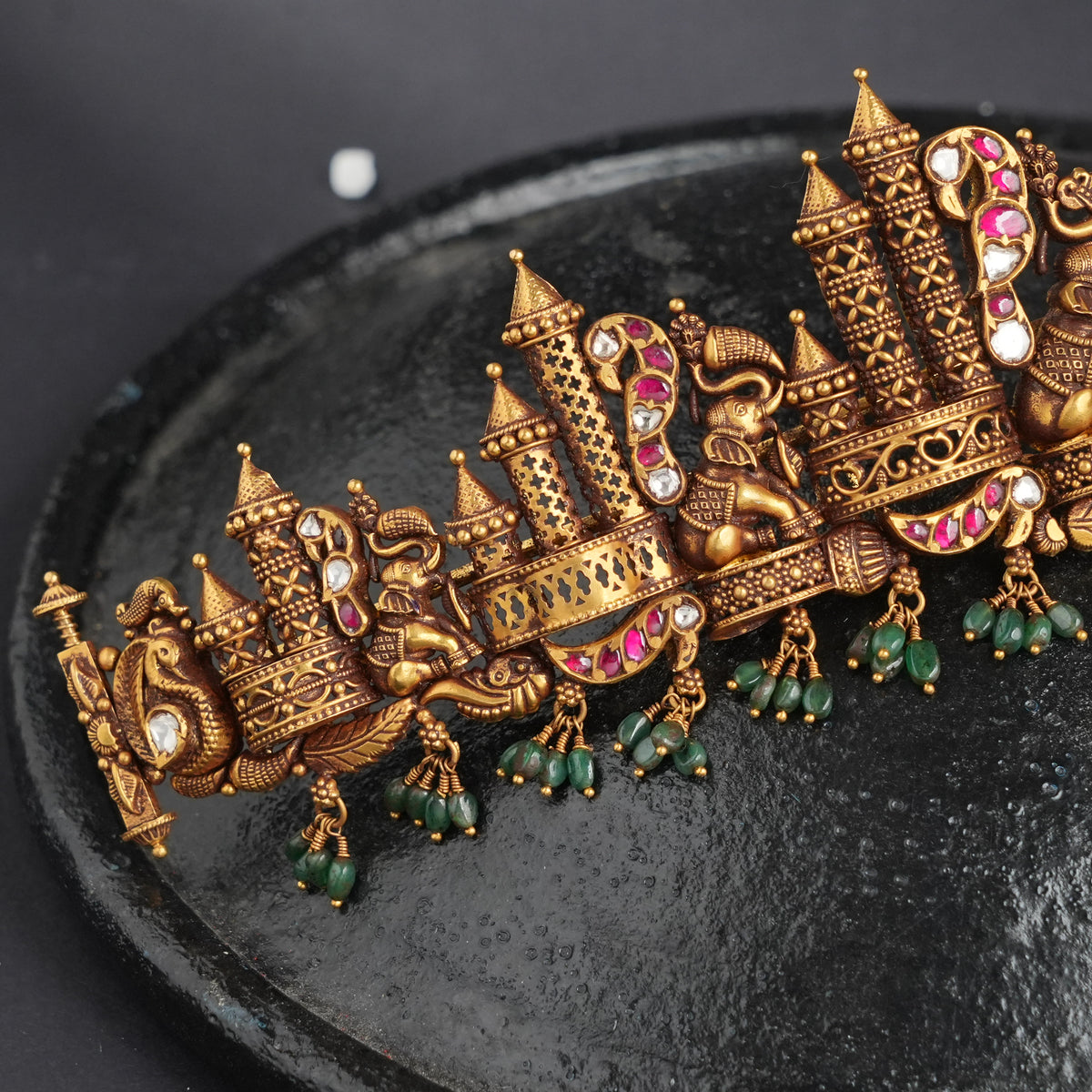 Charm Auspicious Antique Oddiyanam