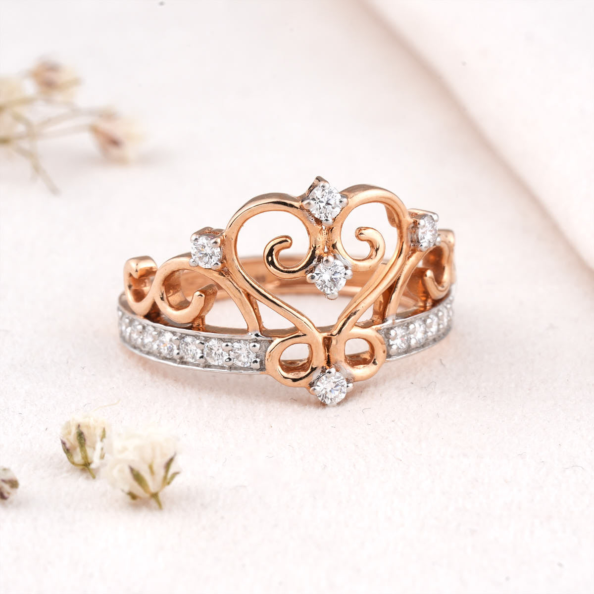 Luxurious Diamond Ring