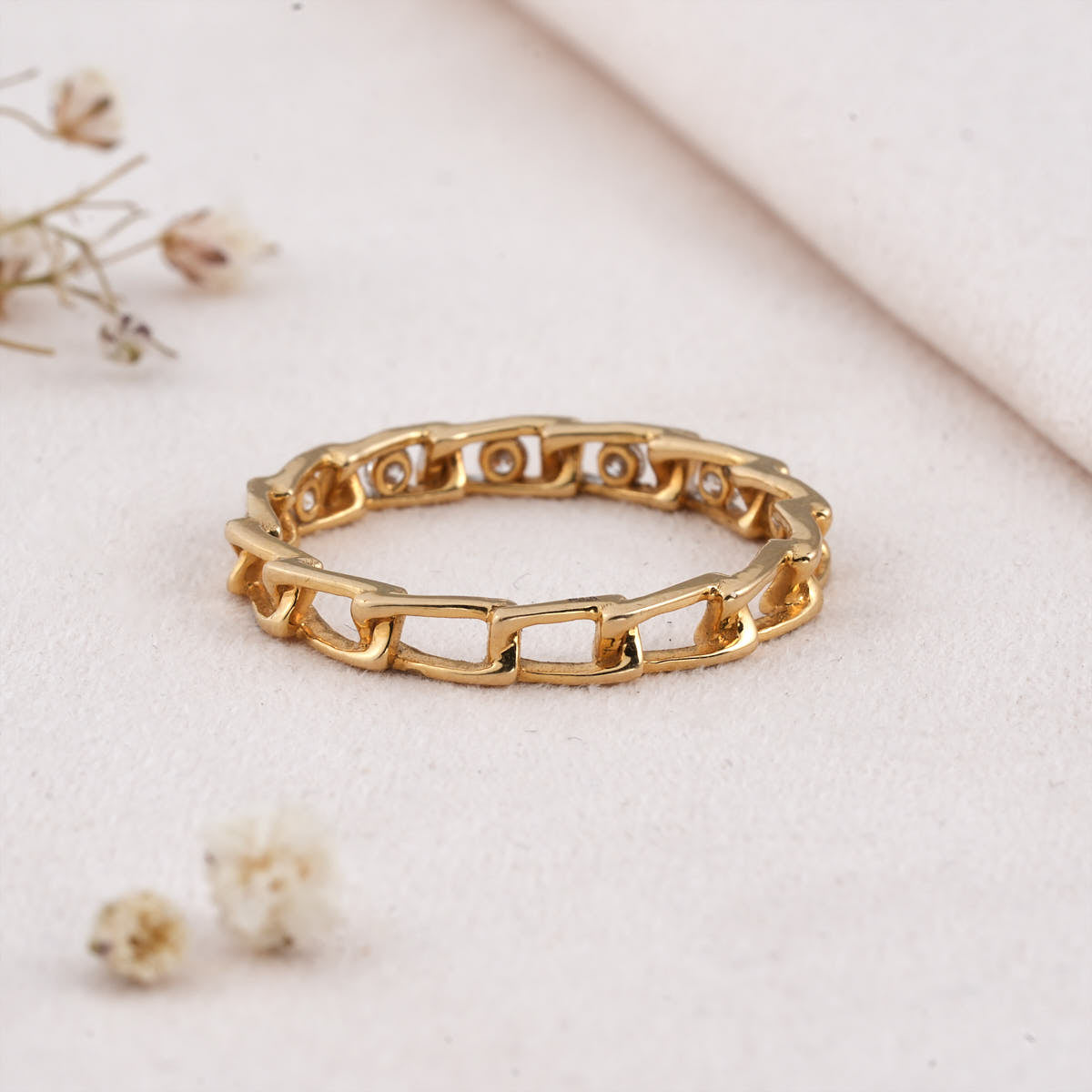 Zithara Diamond Ring