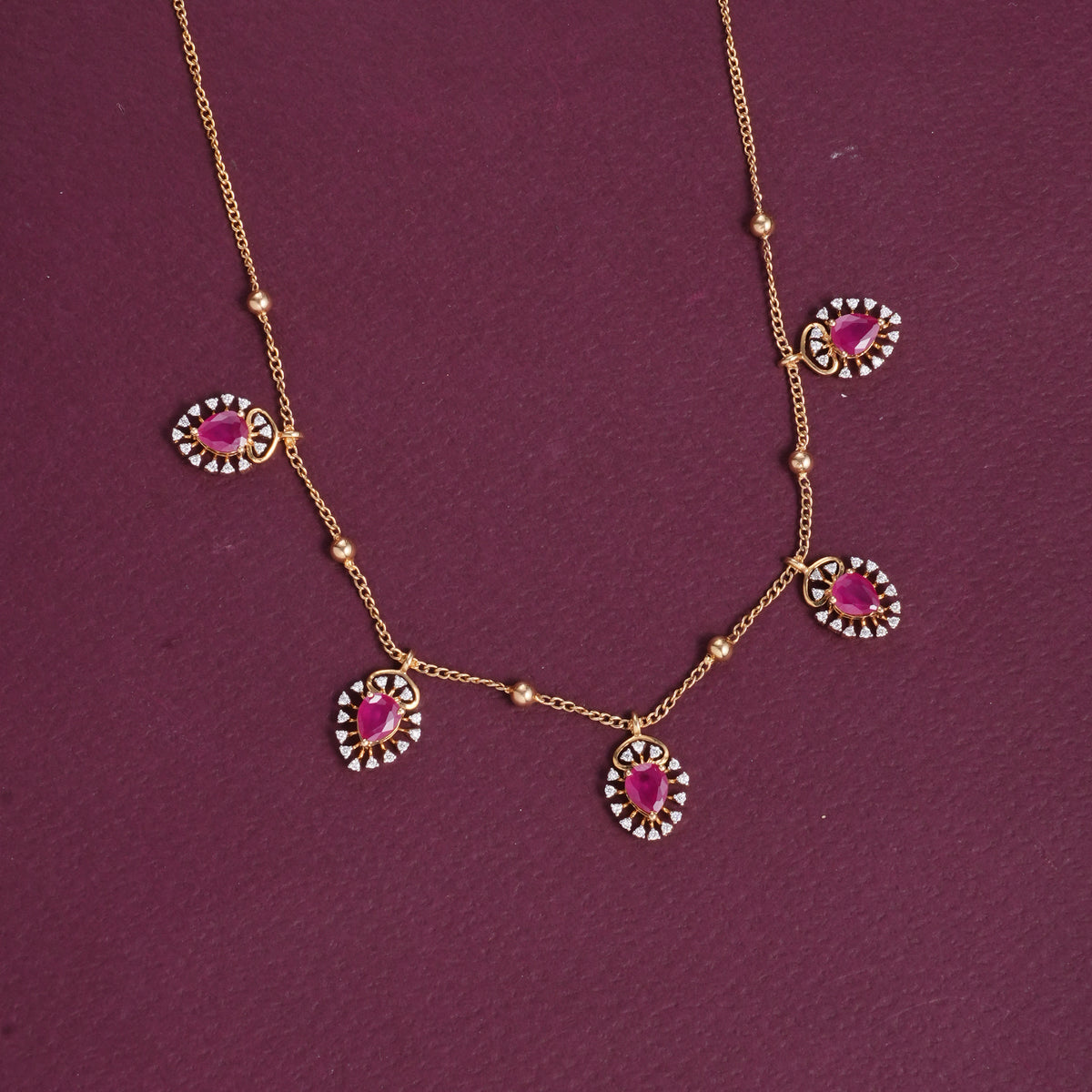 Chic & Trendy Diamond Chain