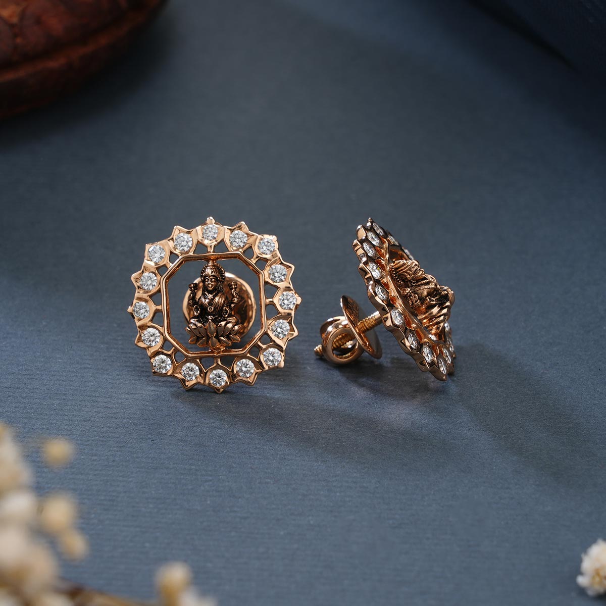 Lotus Lakshmi Stud