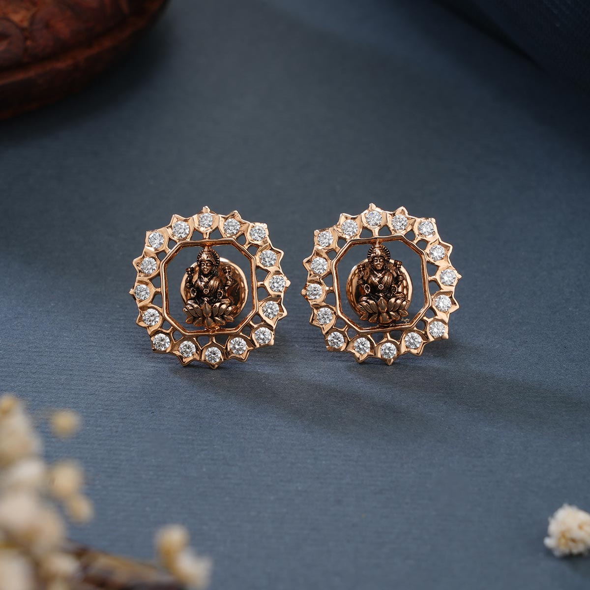 Lotus Lakshmi Stud