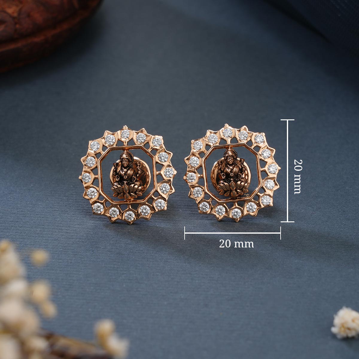 Lotus Lakshmi Stud