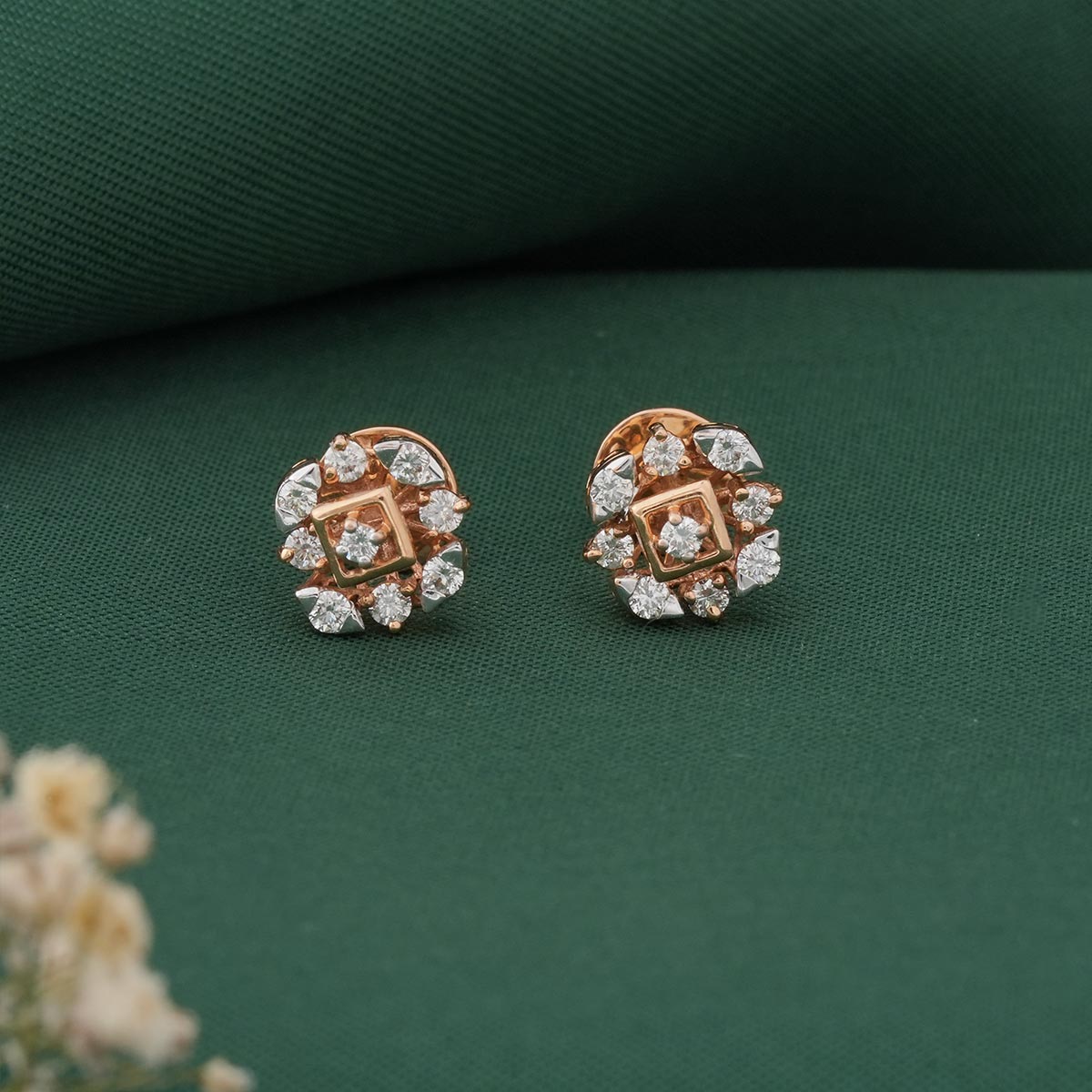Dazzle Diamond Earring