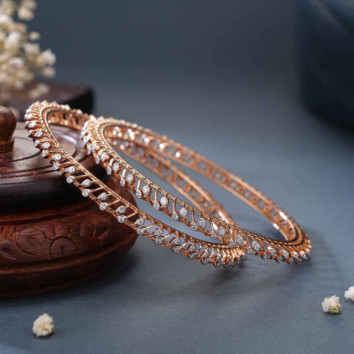 Beautiful Diamond Bangles – Sri Vasavi Thanga Maaligai