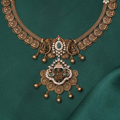 Traditional Antique Short Necklace