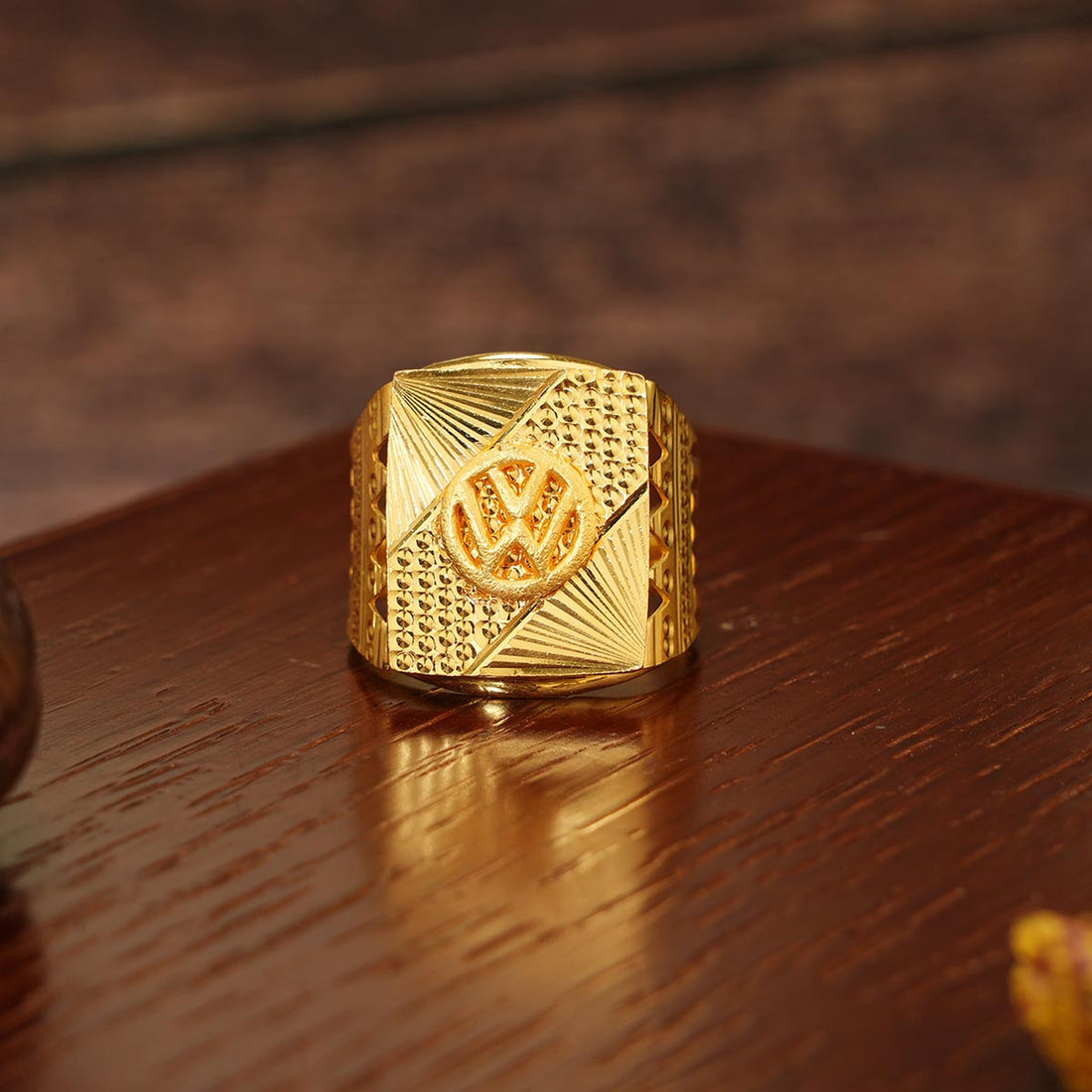 Stunning Gold Ring