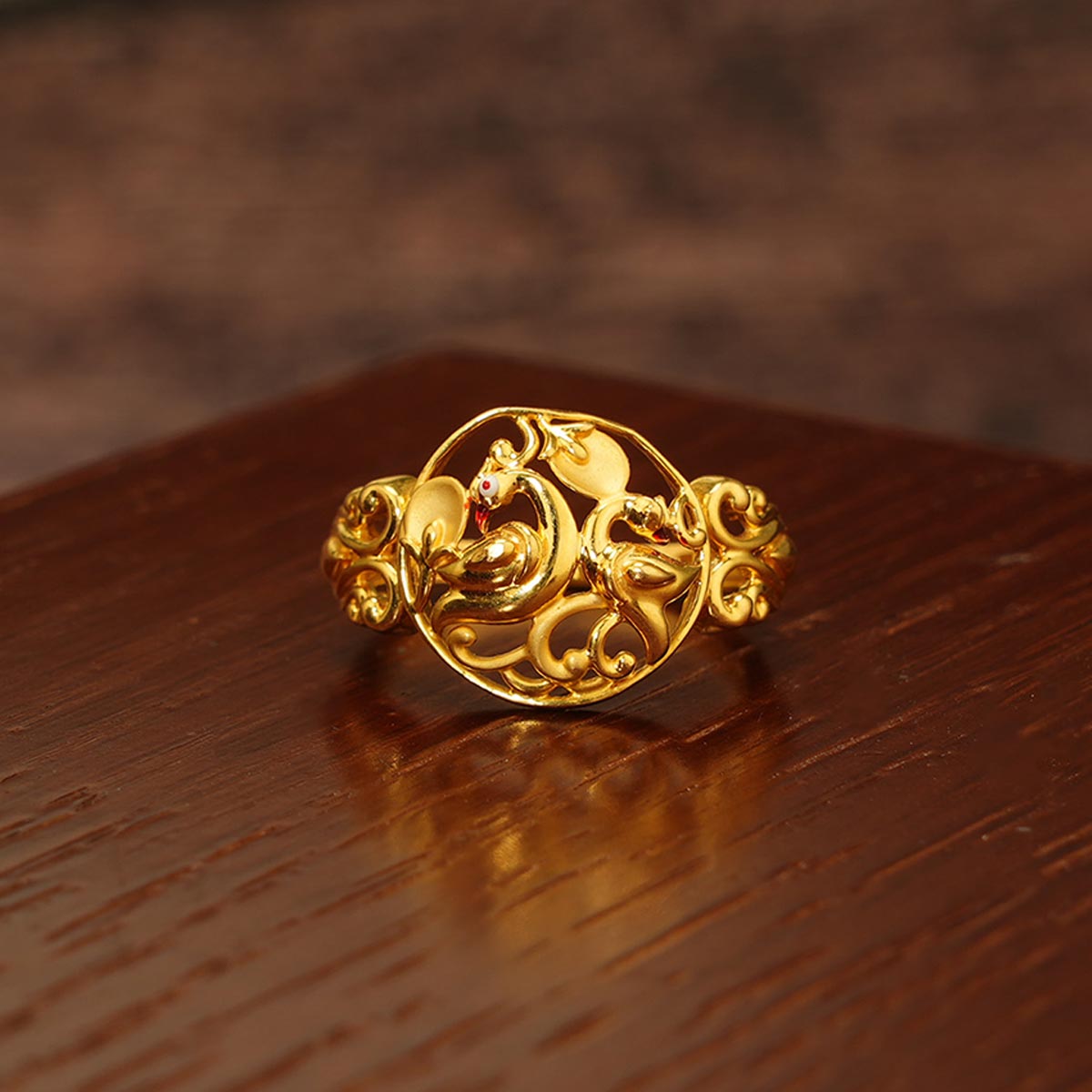 Royal Gold Ring