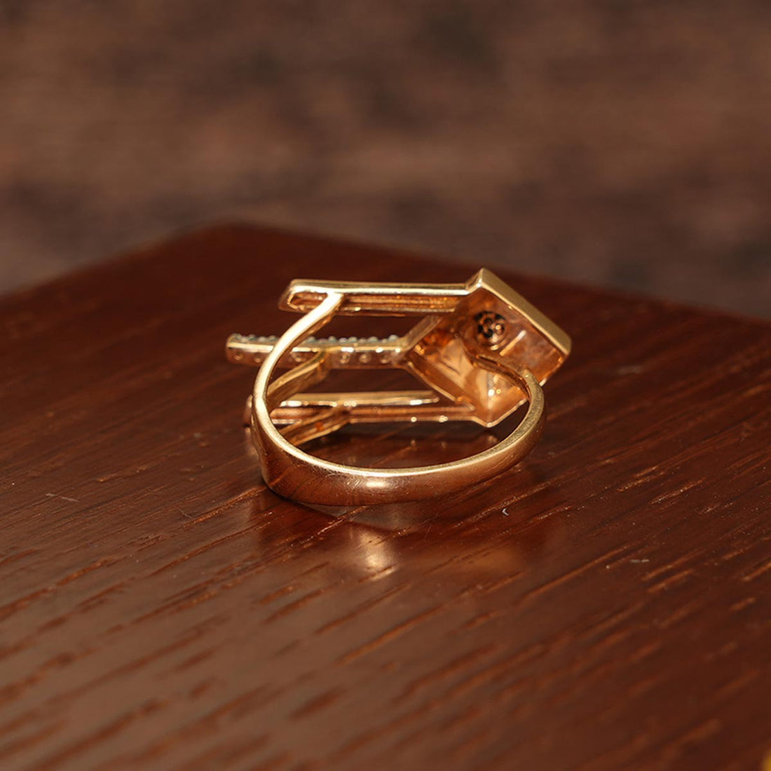 Modern Look Gold Ring