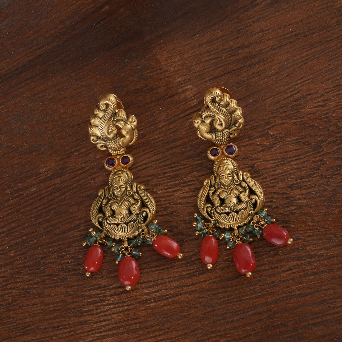 Aadrika Short Necklace Set