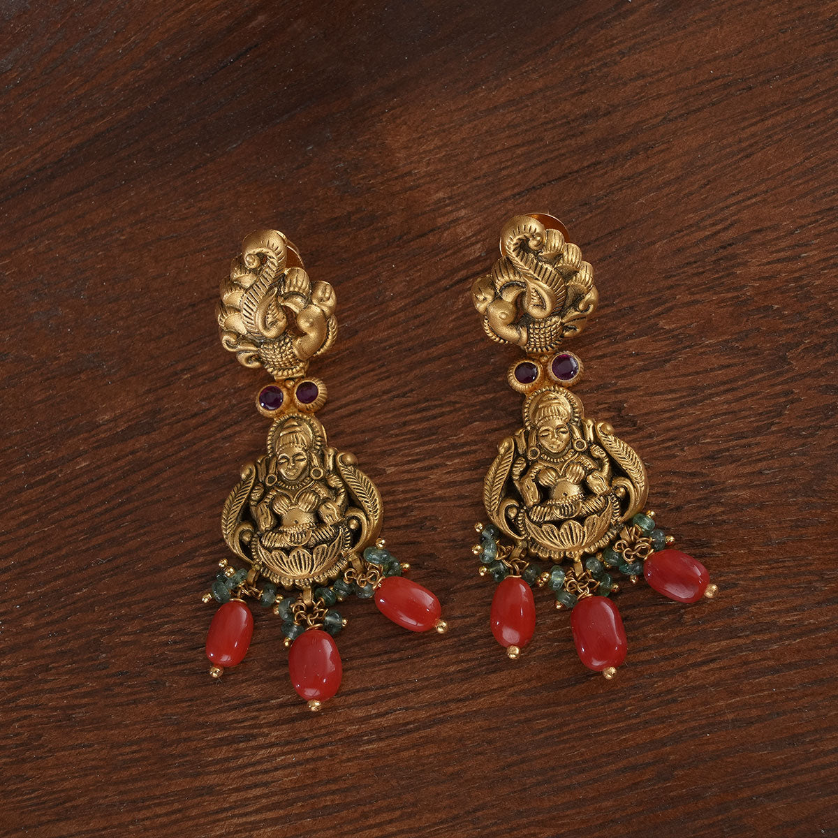 Aadrika Short Necklace Set