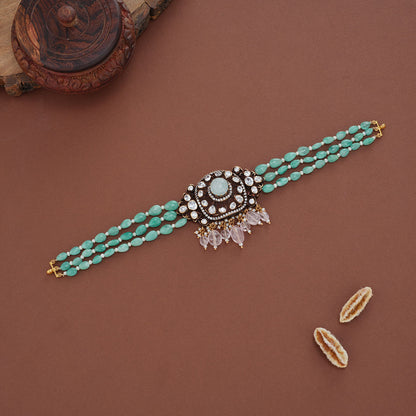 Prayagi Victorian Choker