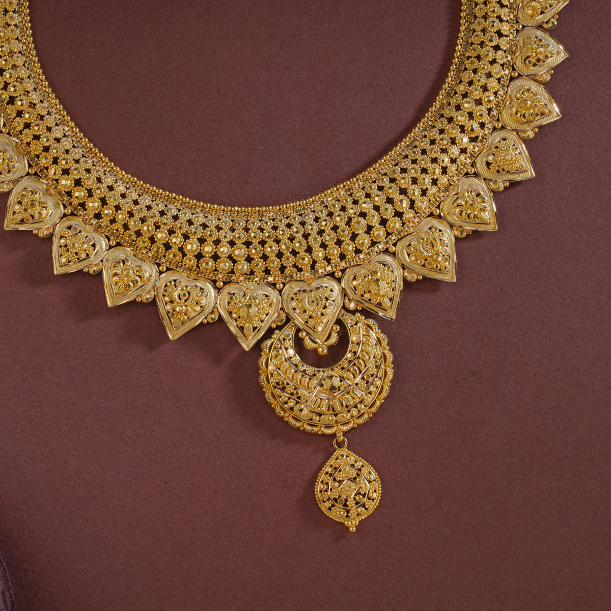Nadhika Gold Necklace
