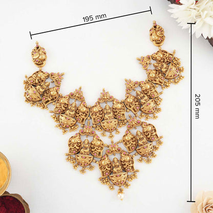 Pleasant Nagas Short Necklace