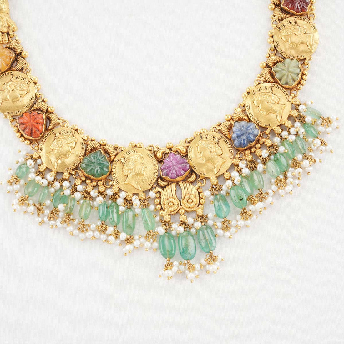 Gorgeous Short Necklace Set