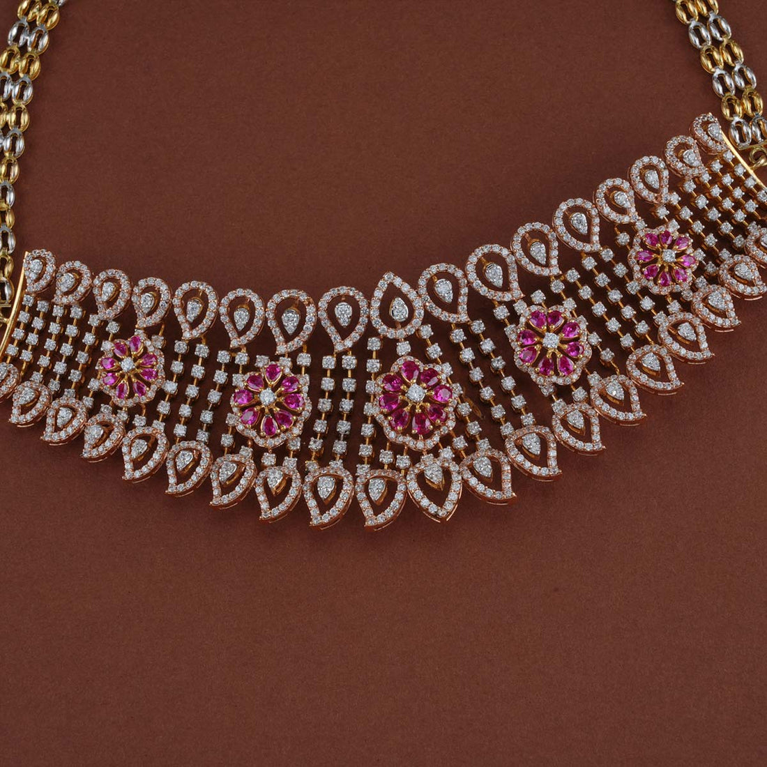 Classy Look! Choker