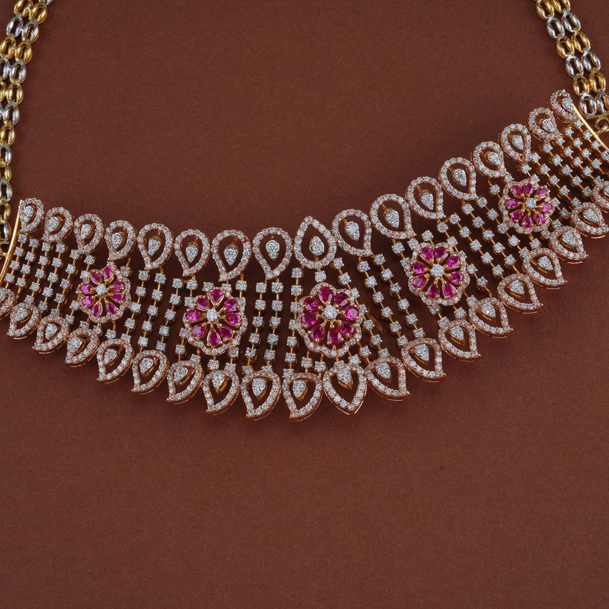 Classy Look! Choker
