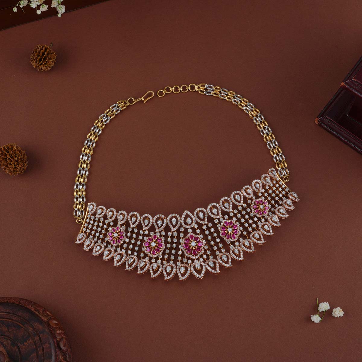 Classy Look! Choker