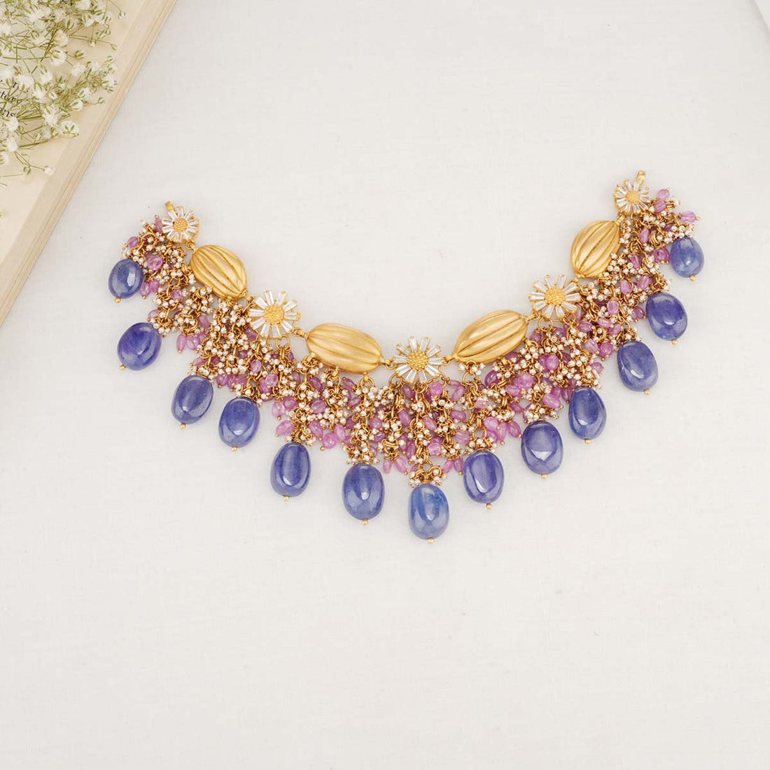 Stunning Short Necklace Set